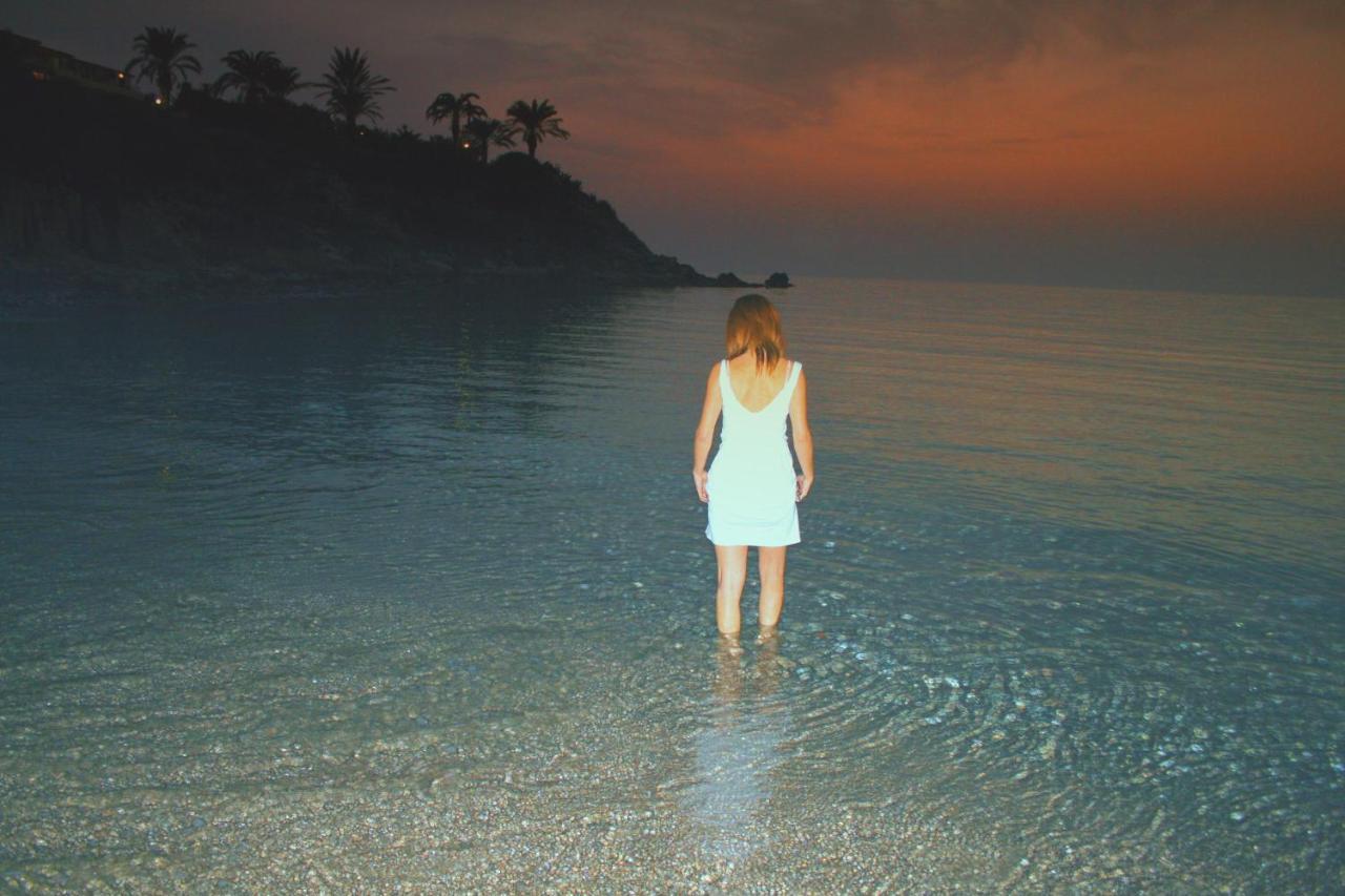 Blue Coral Beach Villas Three Exclusive Villas - Poseidon - Nautilus - Oceanos - And - Baby Coral Bungalow คอรัลเบย์ ภายนอก รูปภาพ