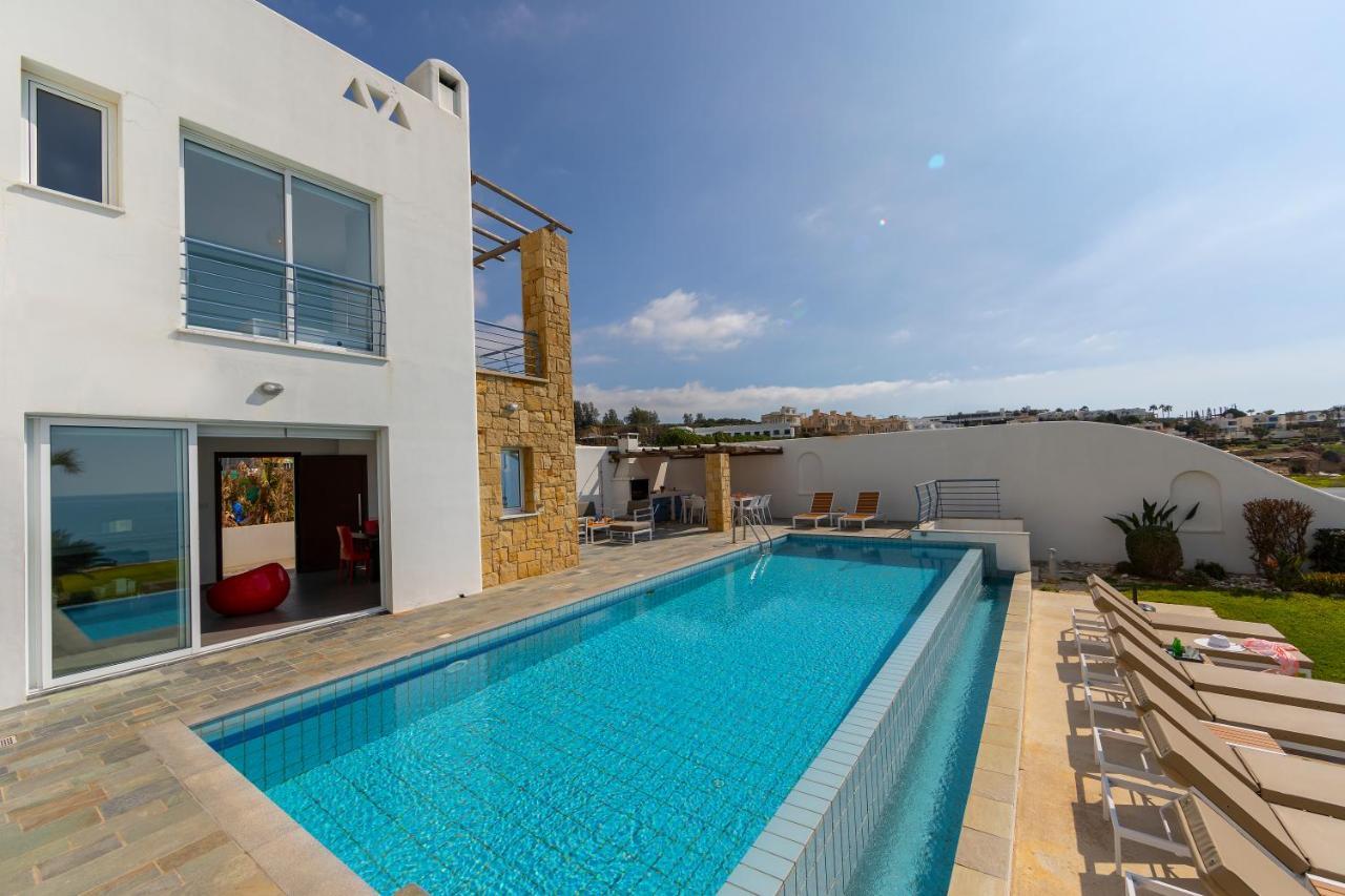 Blue Coral Beach Villas Three Exclusive Villas - Poseidon - Nautilus - Oceanos - And - Baby Coral Bungalow คอรัลเบย์ ภายนอก รูปภาพ