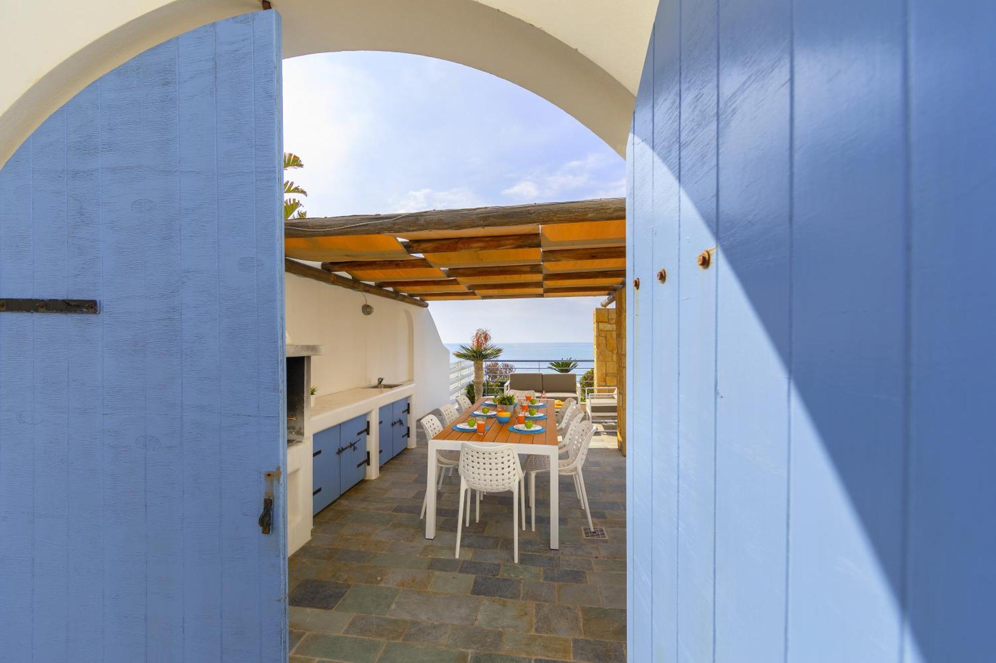 Blue Coral Beach Villas Three Exclusive Villas - Poseidon - Nautilus - Oceanos - And - Baby Coral Bungalow คอรัลเบย์ ภายนอก รูปภาพ
