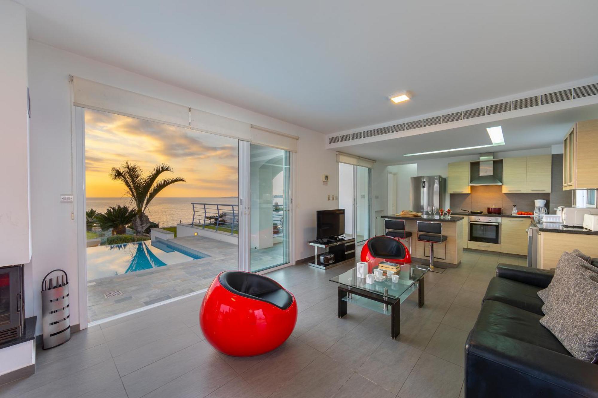 Blue Coral Beach Villas Three Exclusive Villas - Poseidon - Nautilus - Oceanos - And - Baby Coral Bungalow คอรัลเบย์ ภายนอก รูปภาพ