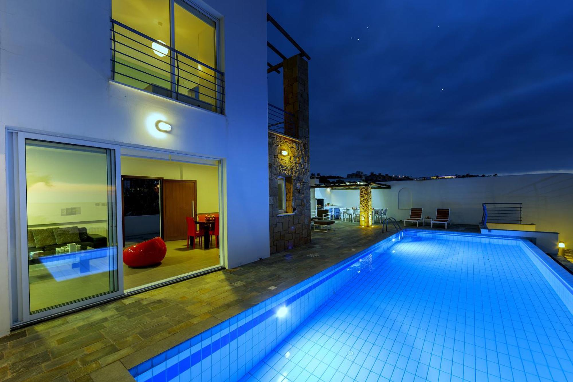 Blue Coral Beach Villas Three Exclusive Villas - Poseidon - Nautilus - Oceanos - And - Baby Coral Bungalow คอรัลเบย์ ภายนอก รูปภาพ