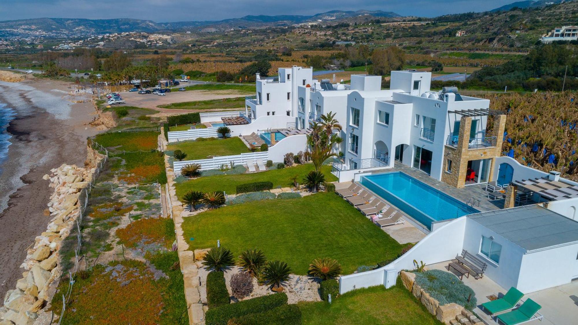 Blue Coral Beach Villas Three Exclusive Villas - Poseidon - Nautilus - Oceanos - And - Baby Coral Bungalow คอรัลเบย์ ภายนอก รูปภาพ